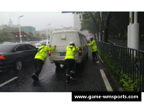 完美体育官方网站加的斯暴雨突袭，数人受伤！政府紧急响应保护市民安全 - 副本